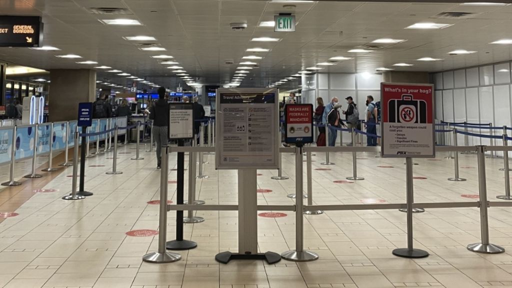 Breeze Airways Flight Check-in & Boarding At Phoenix Sky Harbor