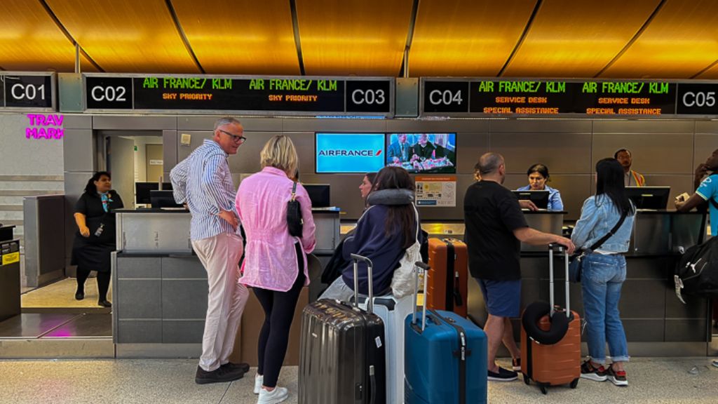KLM Counter at LAX